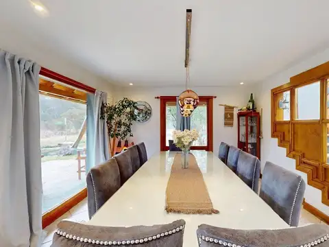 Casa 6 ambientes con 3 baños