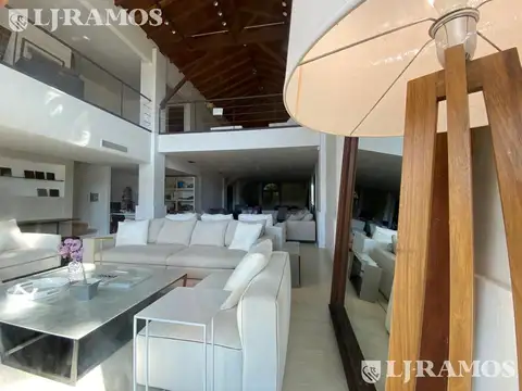 Local en Venta en San Isidro Vias / Libertador, USD 990.000