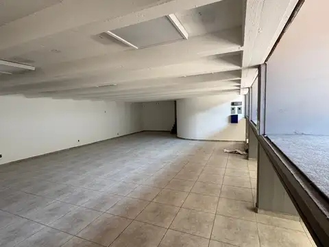 Local en Alquiler en Centro  - Zárate, $ 9.500.000