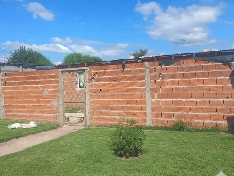 Oportunidad Gran terreno con edificacion a terminar!