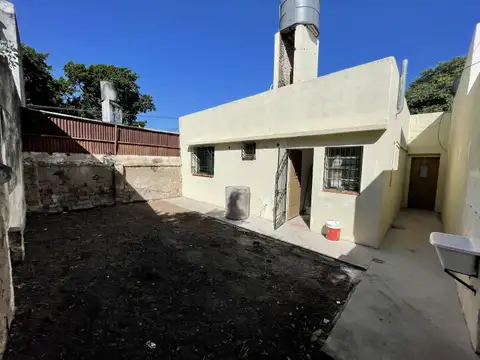 Casa en Alquiler en Tiro Suizo, $ 600.000