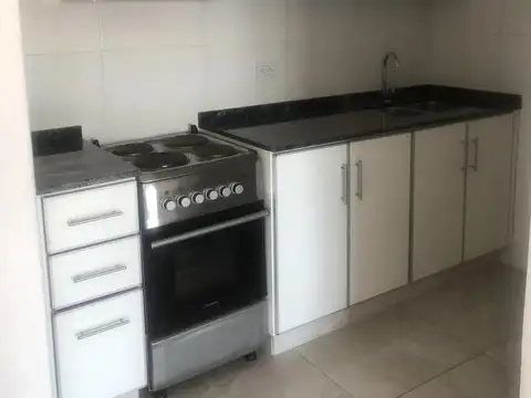 Departamento en Alquiler en Floresta, $ 650.000