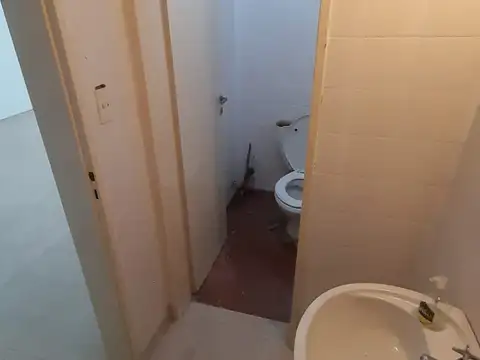 Local en Alquiler en Villa del Parque, $ 800.000