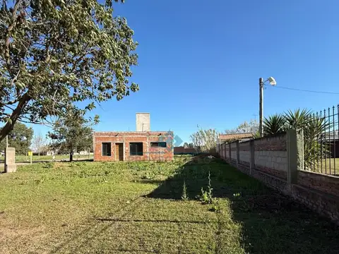 Casa 3 ambientes con 1 baño