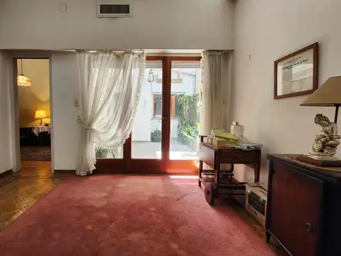 PH EN VENTA EN LA PLATA PLANTA BAJA AL FRENTE