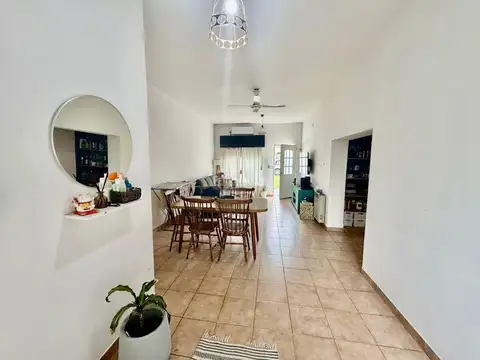 VENTA CASA 4 AMB CON JARDÍN EN BELLA VISTA - APTA CRÉDITO