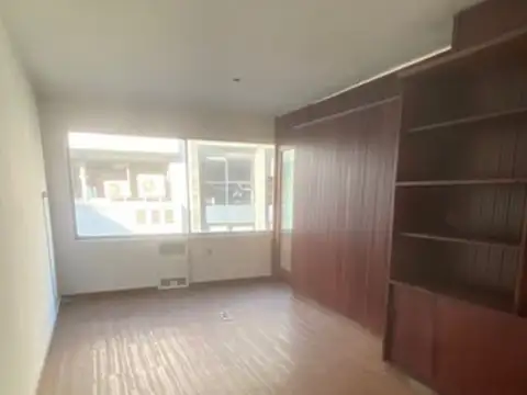 VENTA OFICINA CIUDAD VIEJA