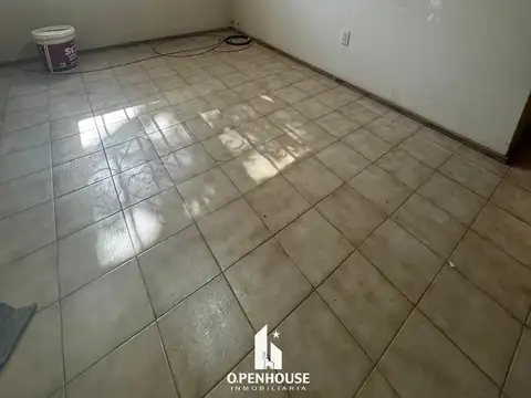 OPENHOUSE inmobiliaria vende departamento en sexta sección.