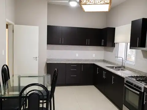 Depto Tipo Casa 4 ambientes con 1 baño