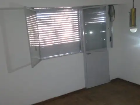 Depto Tipo Casa en Alquiler 60 años