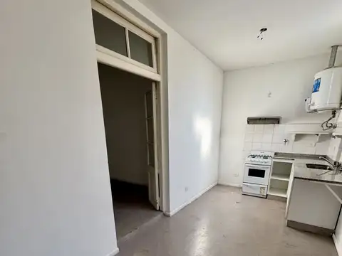 BERON DE ASTRADA 100, Piso PB