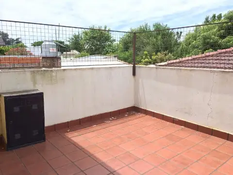 Departamento en planta alta a la venta