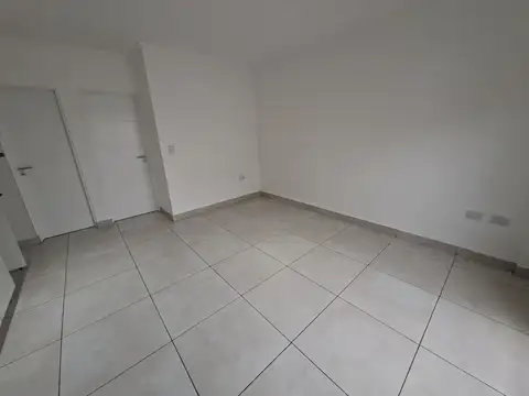 Departamento en Alquiler en San Antonio de Padua, $ 580.000