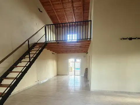 Casa 3 ambientes con 2 baños