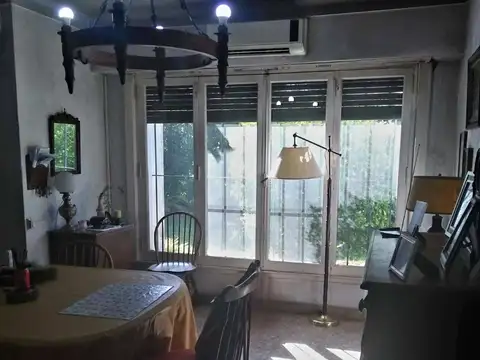 VENTA EXCELENTE 5 AMBIENTES EN BELLA VISTA.