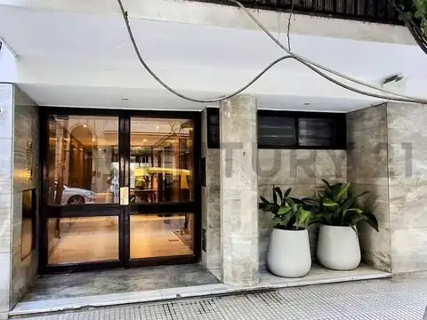 Vendo departamento, en Recoleta, de 2 ambientes, muy luminoso.