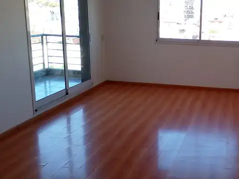 Espectacular 4 Amb Moderno / Edificio Categoria - Seguridad 24 Hs