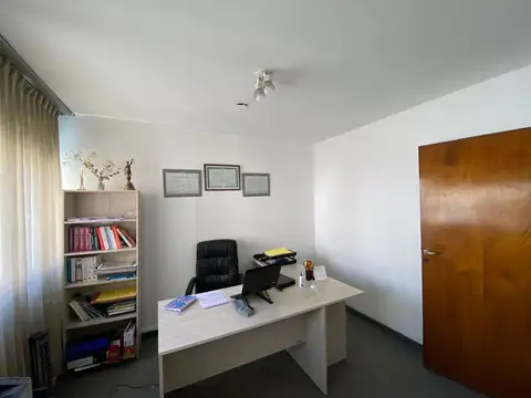 Oficina en Venta 51 años