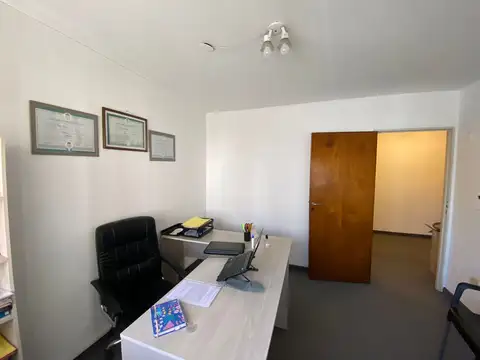 Oficina en Venta 51 años