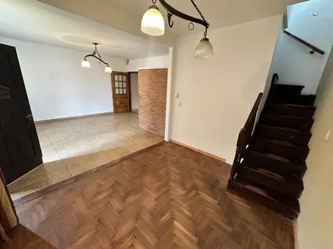 Depto Tipo Casa en Venta en Turdera, USD 114.900