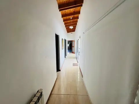 Casa en Venta con 6 cocheras