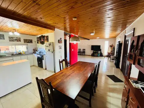 Casa 4 ambientes con 1 baño