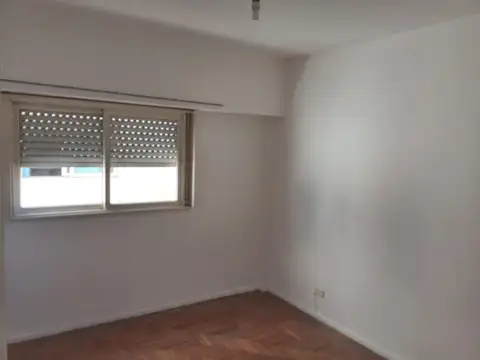 Avenida Rivadavia 10900, Piso 2°