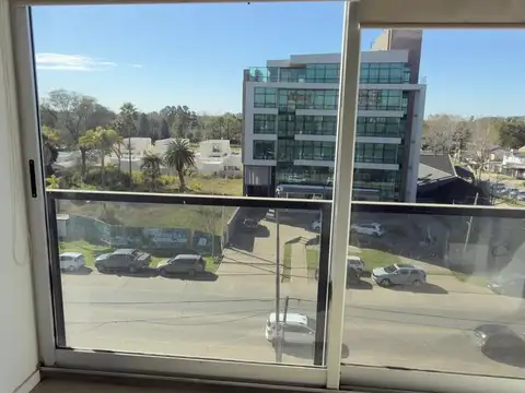 Departamento en Alquiler en Fisherton, $ 1.100.000