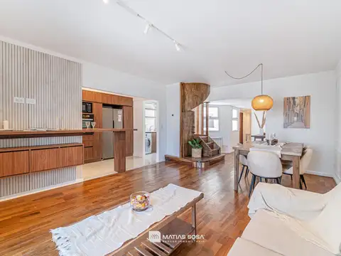 Venta - Departamento - 4 ambientes con cochera - Terraza privada - Reciclado - 3 baños