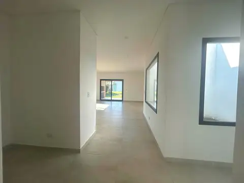 Casa en en Venta en Canton Norte, amplia y luminosa A estrenar financiada Adelanto cuotas