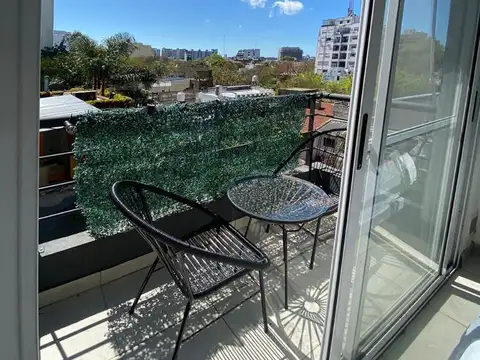 Departamento MUY luminoso en venta
