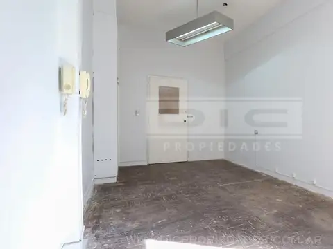 Viamonte al 800 entre Esmeralda y Suipacha
