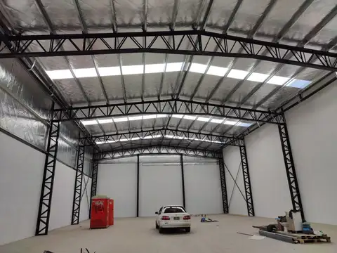 Galpon en Alquiler 36  mts Fondo