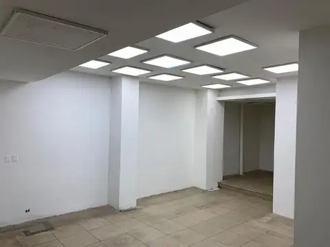 Local en Alquiler en Tribunales, $ 1.500.000
