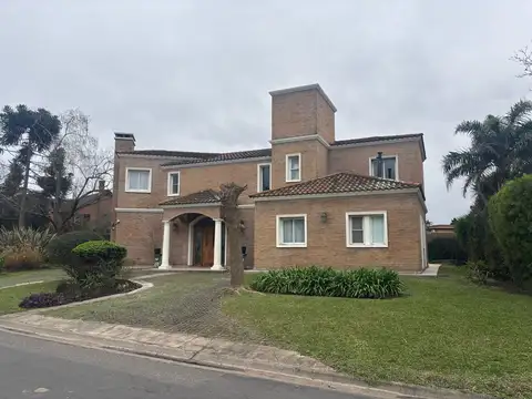 Casa en Venta de 5 dormitorios