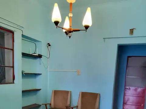 Casa 3 ambientes con 1 baño