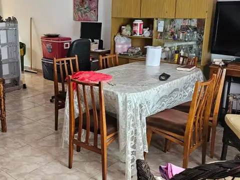 Departamento en venta - 3 Dormitorios 2 Baños - Mar del Tuyú