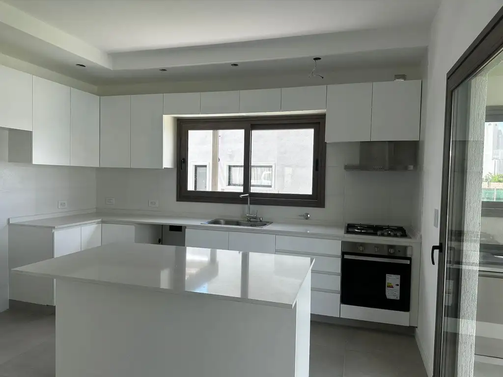 Casa en Villanueva de 4 dormitorios