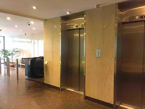 Oficina en Venta con 1 cochera