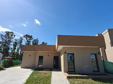 Casa en venta en Santa Sofia Pilar del Este