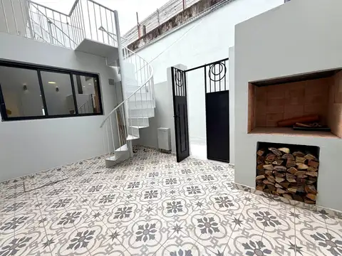 Casa 5 ambientes con 3 baños