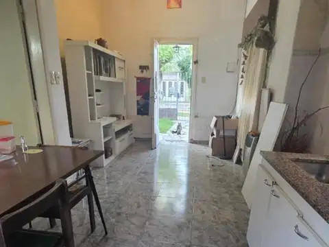 PH AL FRENTE CON COCHERA BAJO EL VALOR 