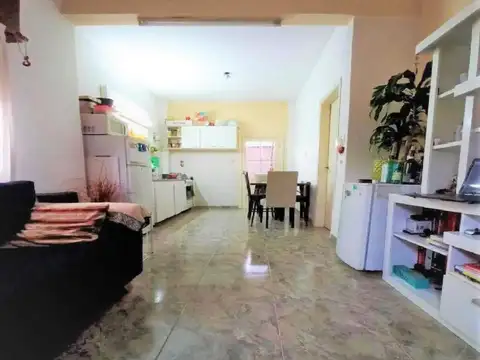 Depto Tipo Casa 4 ambientes con 1 baño