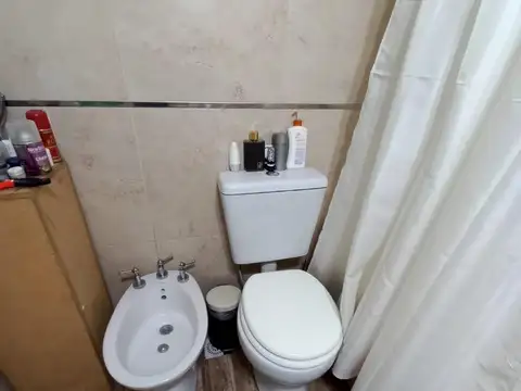 PH AL FRENTE CON COCHERA BAJO EL VALOR 