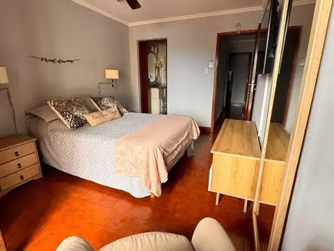 Departamento 5 ambientes con 2 baños