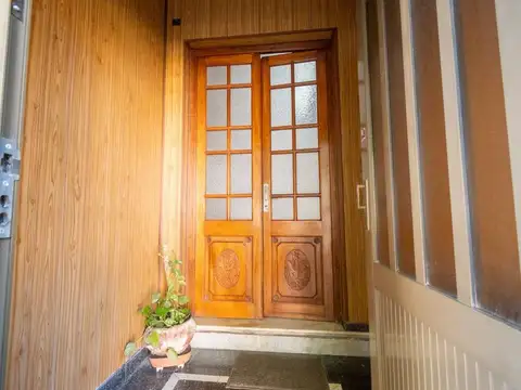 Casa 6 ambientes con 3 baños