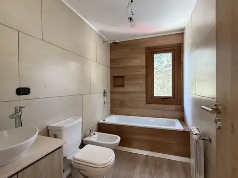 Casa en Venta en San Carlos de Bariloche [Cod: 2909]