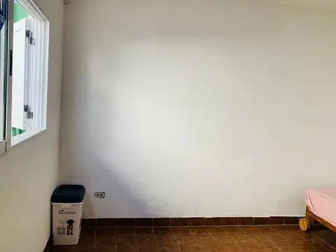 Depto Tipo Casa en Venta en Los Hornos, USD 33.000