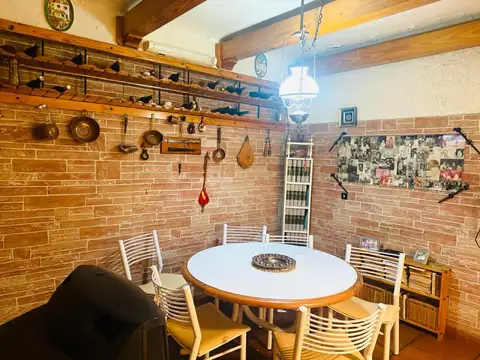 Departamento 6 ambientes con 2 baños