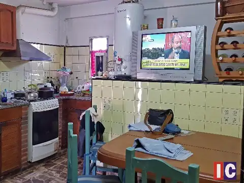 Depto Tipo Casa 4 ambientes con 1 baño